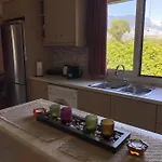 House With Garden In - 10' From Center * Peratáta